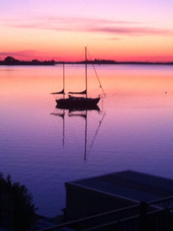 Overnight Reflections B&B Fishing Point Esterno foto